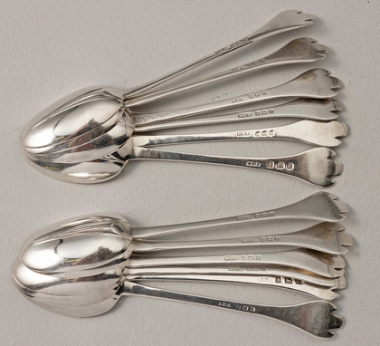 Sterling Silver Ribbed Rat Tail Trefid Teaspoons (Set of 12) - Haseler